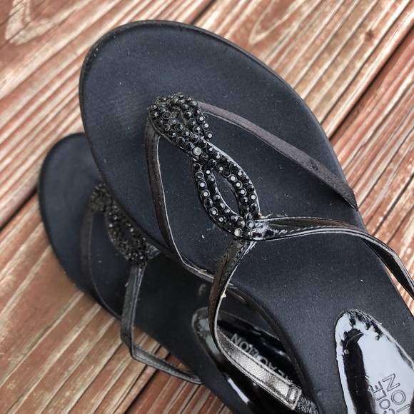 Kenneth Cole Black Heels - Picture 3 of 4